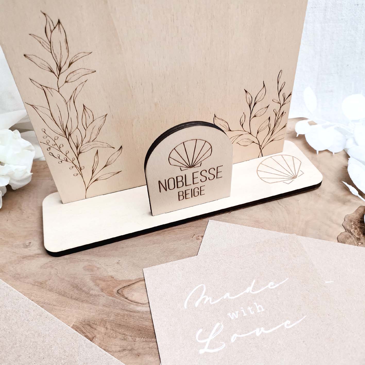 Aufsteller für Karten | Flyer DIN A6 Format * Personalisiert mit Firmenlogo & Text