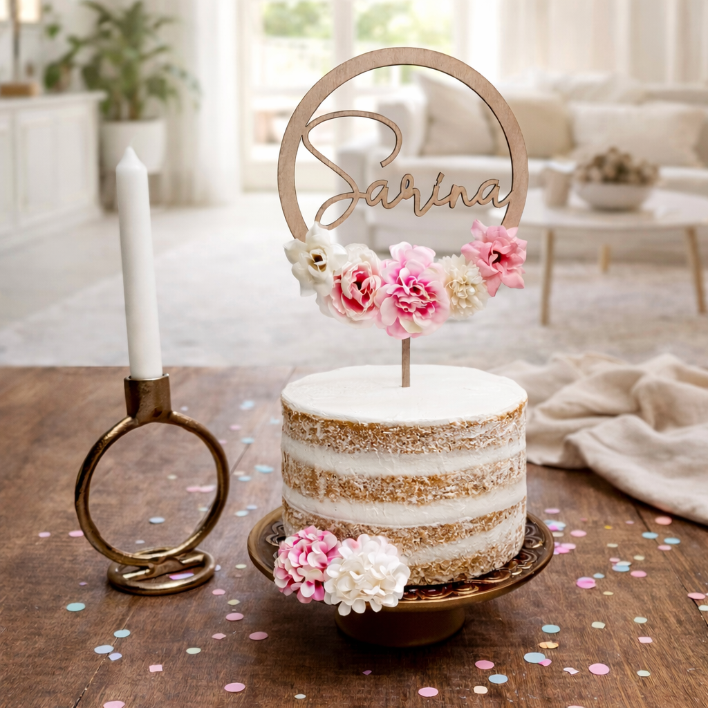 Cake Topper Ring verziert mit Blüten * personalisiert mit einem Namen